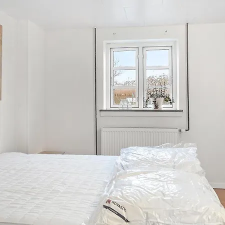4 Bedroom Lovely In Langebæk